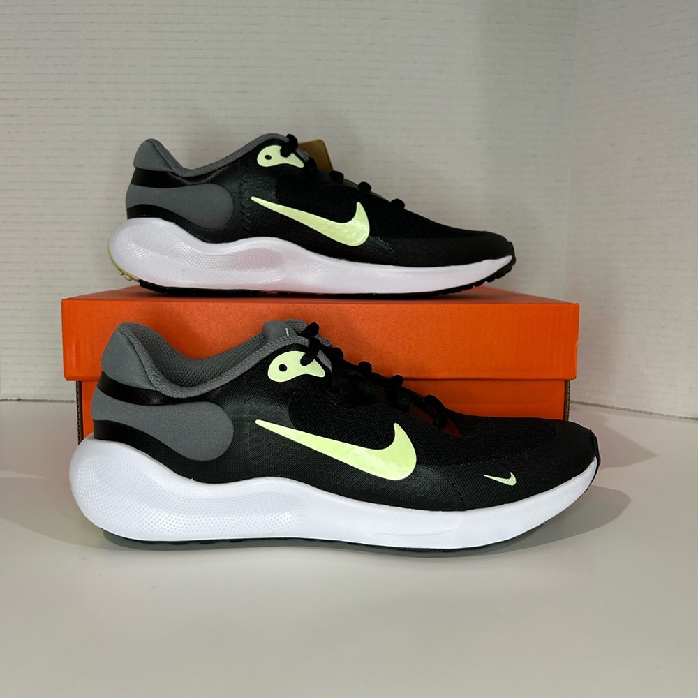 Nike Kids Black and White Sneakers